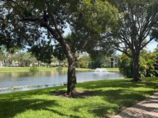 2807 VERONIA Drive 107, Palm Beach Gardens, FL 33410