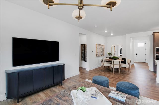 645 Gooseberry Place, Sequim, WA 98382