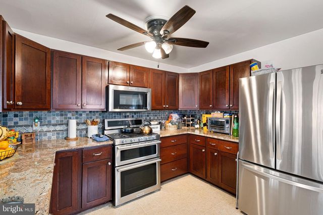 18 W REDMONT RD, Wilmington, DE 19804