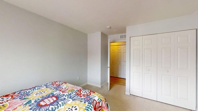 2404 Windward Boulevard 201, Champaign, IL 61821