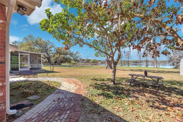 2004 CAPRI ROAD, Valrico, FL 33594