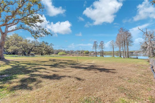 2004 CAPRI ROAD, Valrico, FL 33594