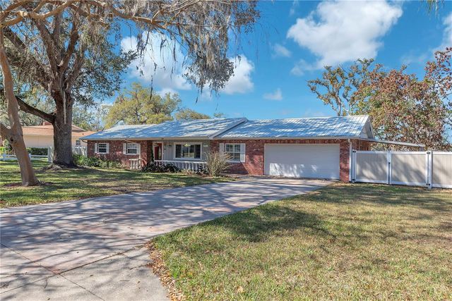 2004 CAPRI ROAD, Valrico, FL 33594