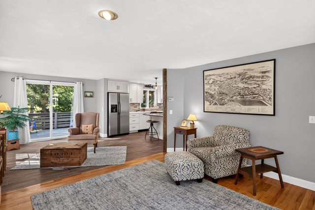 11 Burbank Street, Sandwich, MA 02563