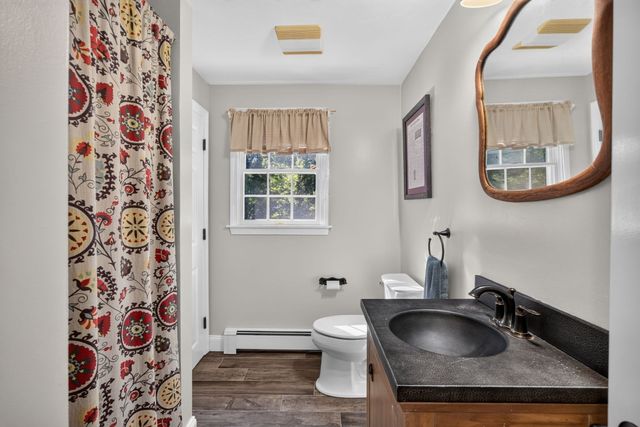 11 Burbank Street, Sandwich, MA 02563