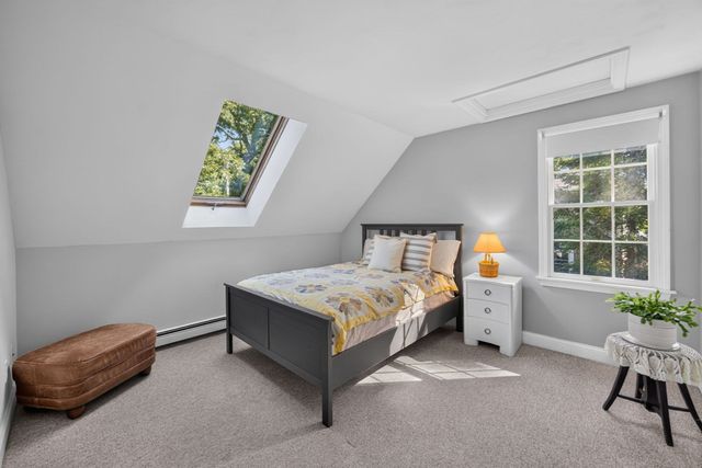 11 Burbank Street, Sandwich, MA 02563