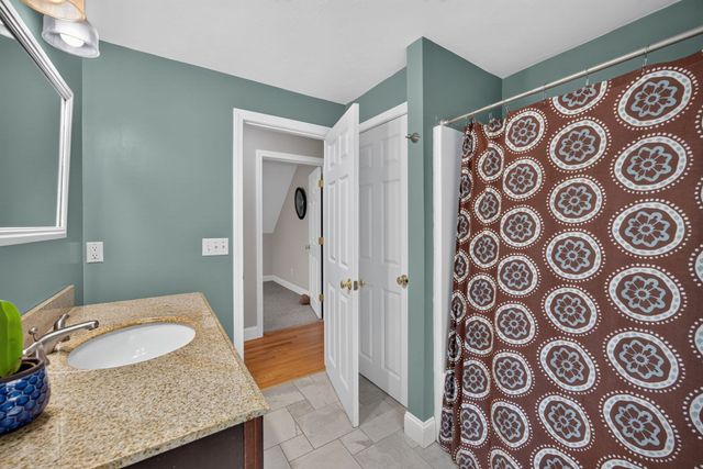 11 Burbank Street, Sandwich, MA 02563