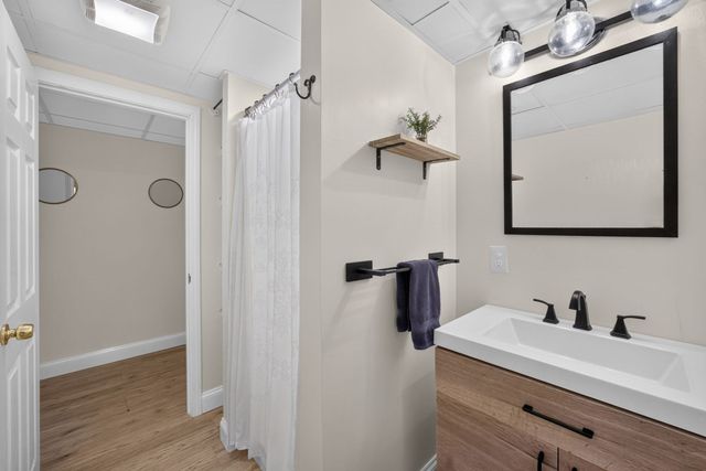 11 Burbank Street, Sandwich, MA 02563