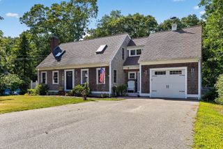 11 Burbank Street, Sandwich, MA 02563