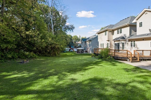 15016 Viewcrest Lane, Burnsville, MN 55306