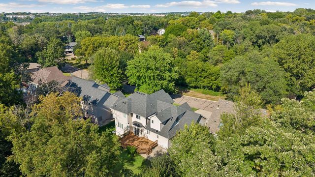 15016 Viewcrest Lane, Burnsville, MN 55306