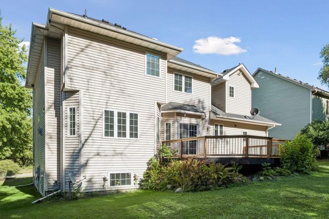 15016 Viewcrest Lane, Burnsville, MN 55306