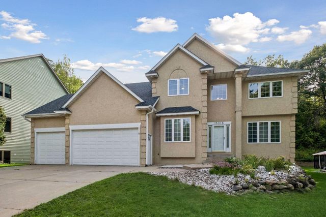 15016 Viewcrest Lane, Burnsville, MN 55306