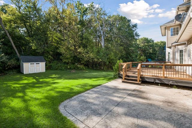 15016 Viewcrest Lane, Burnsville, MN 55306