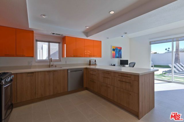 3545 Ridgeview Circle, Palm Springs, CA 92264