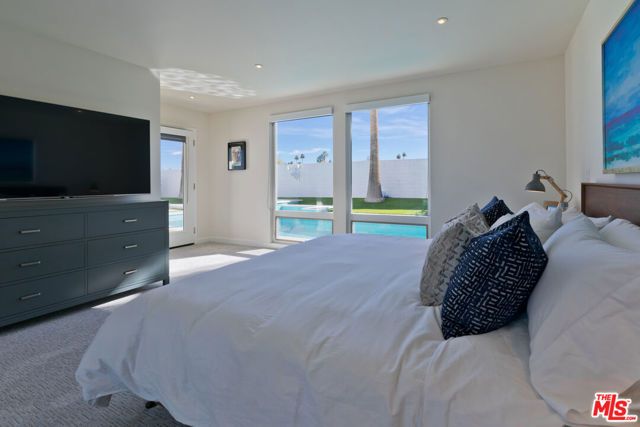 3545 Ridgeview Circle, Palm Springs, CA 92264