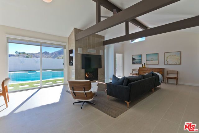 3545 Ridgeview Circle, Palm Springs, CA 92264