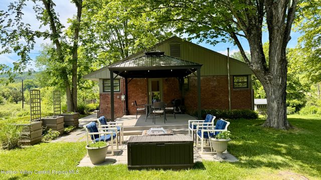 91 Mountain Rest Road, New Paltz, NY 12561