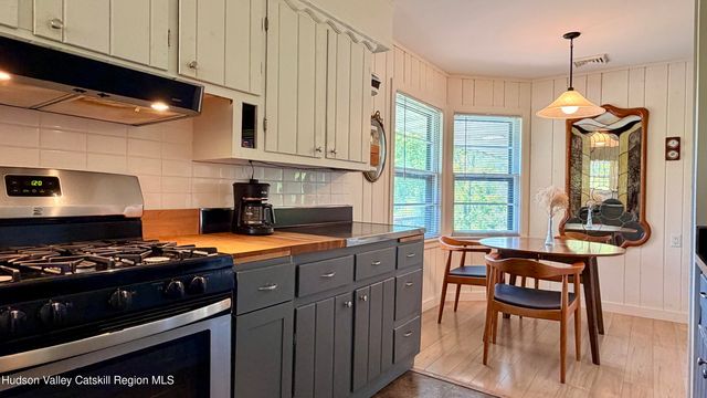 91 Mountain Rest Road, New Paltz, NY 12561