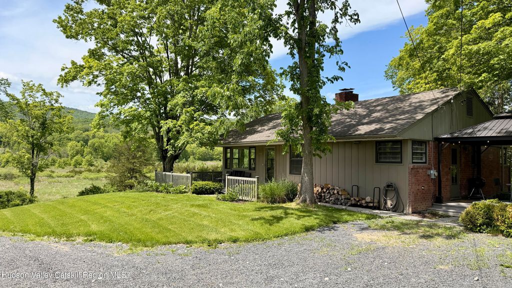 91 Mountain Rest Road, New Paltz, NY 12561