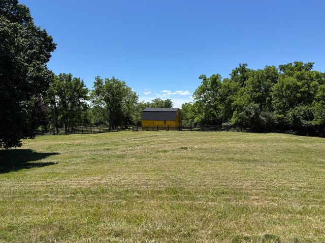 193 MARSH LN, White Post, VA 22663