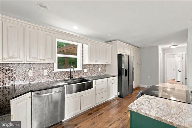 193 MARSH LN, White Post, VA 22663