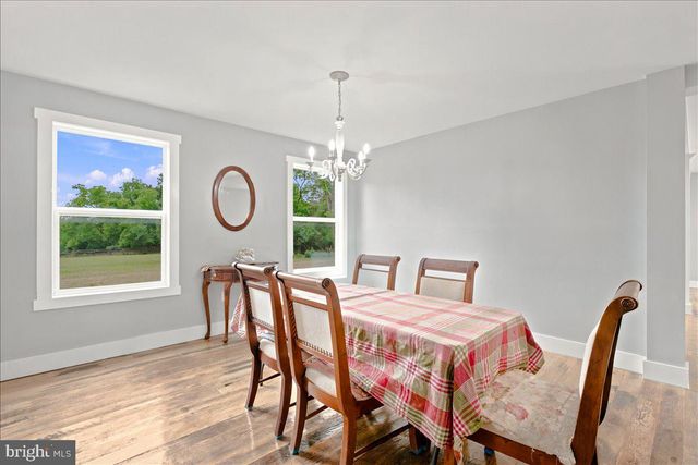193 MARSH LN, White Post, VA 22663