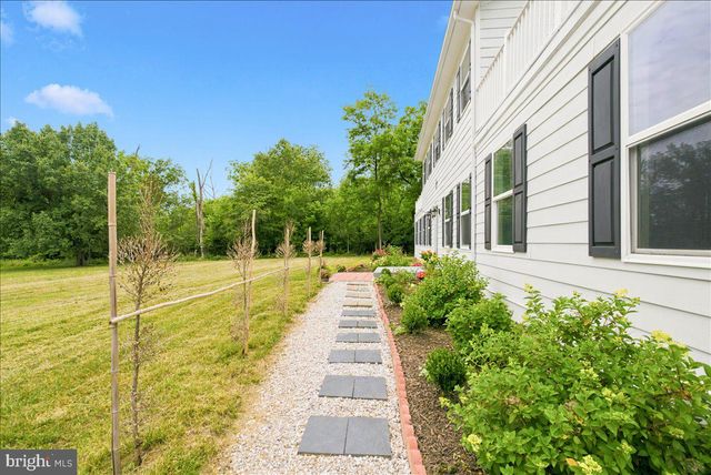 193 MARSH LN, White Post, VA 22663