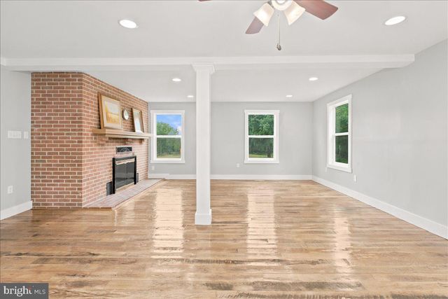 193 MARSH LN, White Post, VA 22663