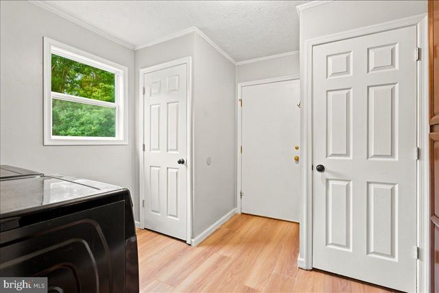 193 MARSH LN, White Post, VA 22663