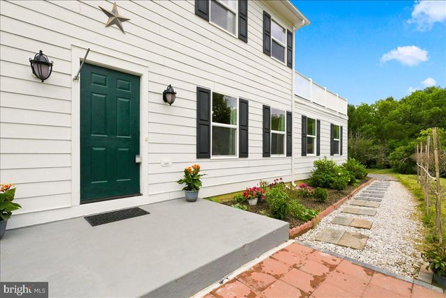 193 MARSH LN, White Post, VA 22663