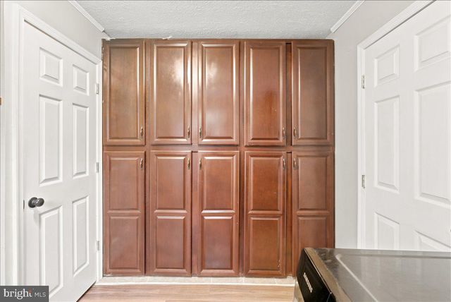 193 MARSH LN, White Post, VA 22663