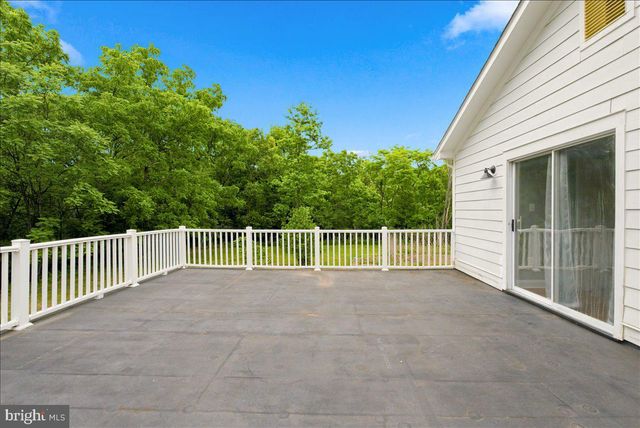 193 MARSH LN, White Post, VA 22663
