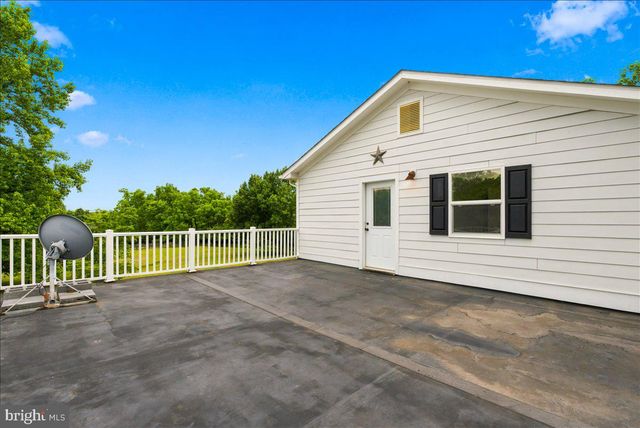 193 MARSH LN, White Post, VA 22663