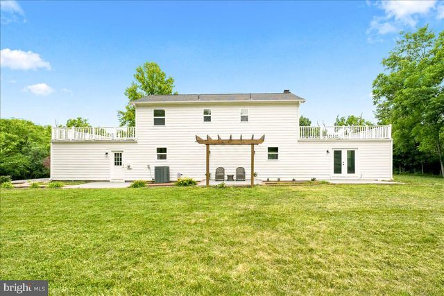 193 MARSH LN, White Post, VA 22663