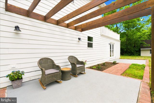 193 MARSH LN, White Post, VA 22663