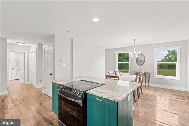 193 MARSH LN, White Post, VA 22663