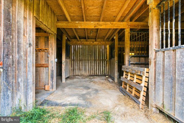 193 MARSH LN, White Post, VA 22663