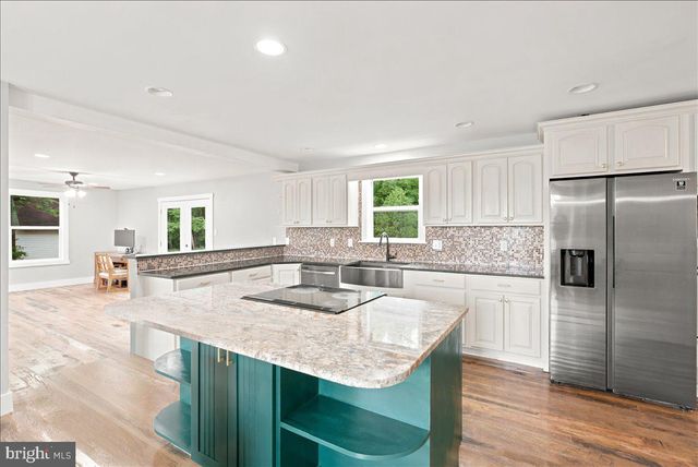 193 MARSH LN, White Post, VA 22663