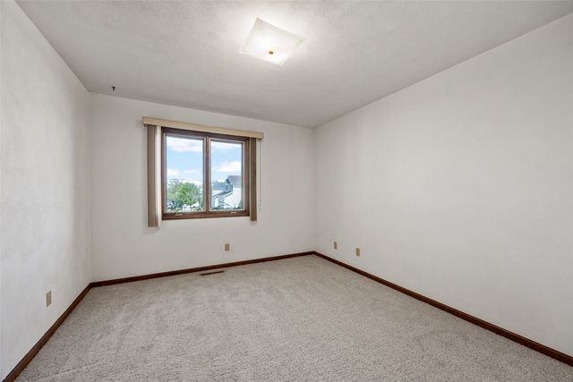 3005 29th Avenue, Marion, IA 52302