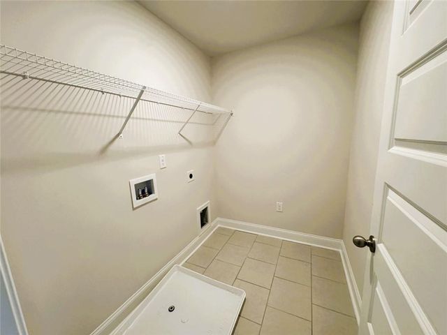 525 Paces Drive, Lithia Springs, GA 30122