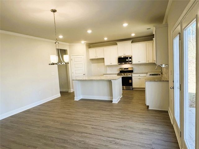 525 Paces Drive, Lithia Springs, GA 30122