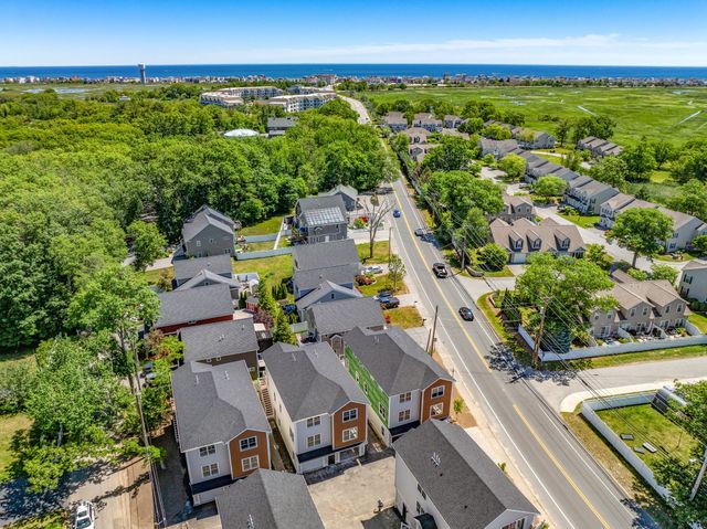 2 Old County Rd 6, Salisbury, MA 01952
