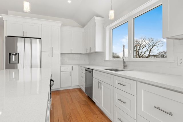 2 Old County Rd 6, Salisbury, MA 01952