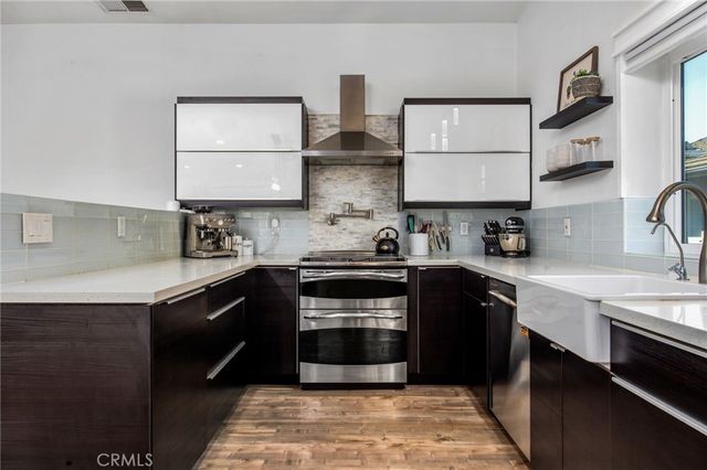 30520 Cinnamon Teal, Canyon Lake, CA 92587