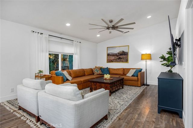 30520 Cinnamon Teal, Canyon Lake, CA 92587