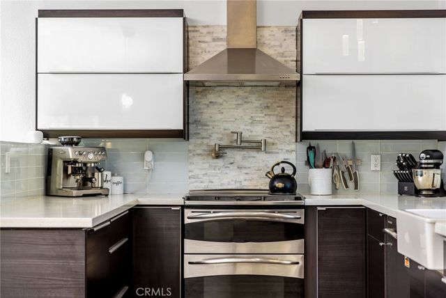 30520 Cinnamon Teal, Canyon Lake, CA 92587