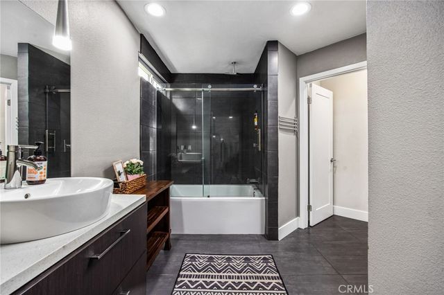 30520 Cinnamon Teal, Canyon Lake, CA 92587