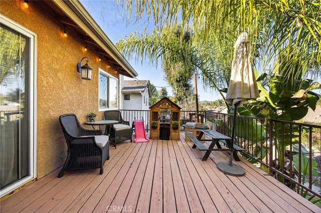 30520 Cinnamon Teal, Canyon Lake, CA 92587