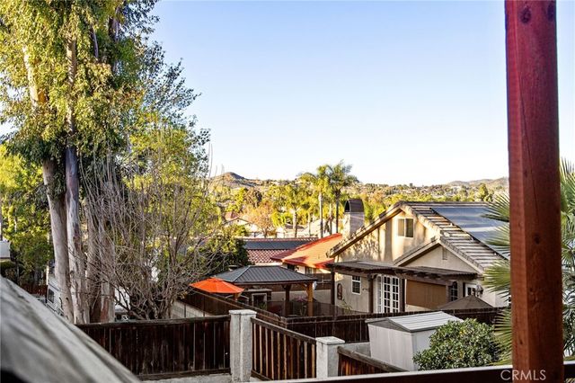 30520 Cinnamon Teal, Canyon Lake, CA 92587